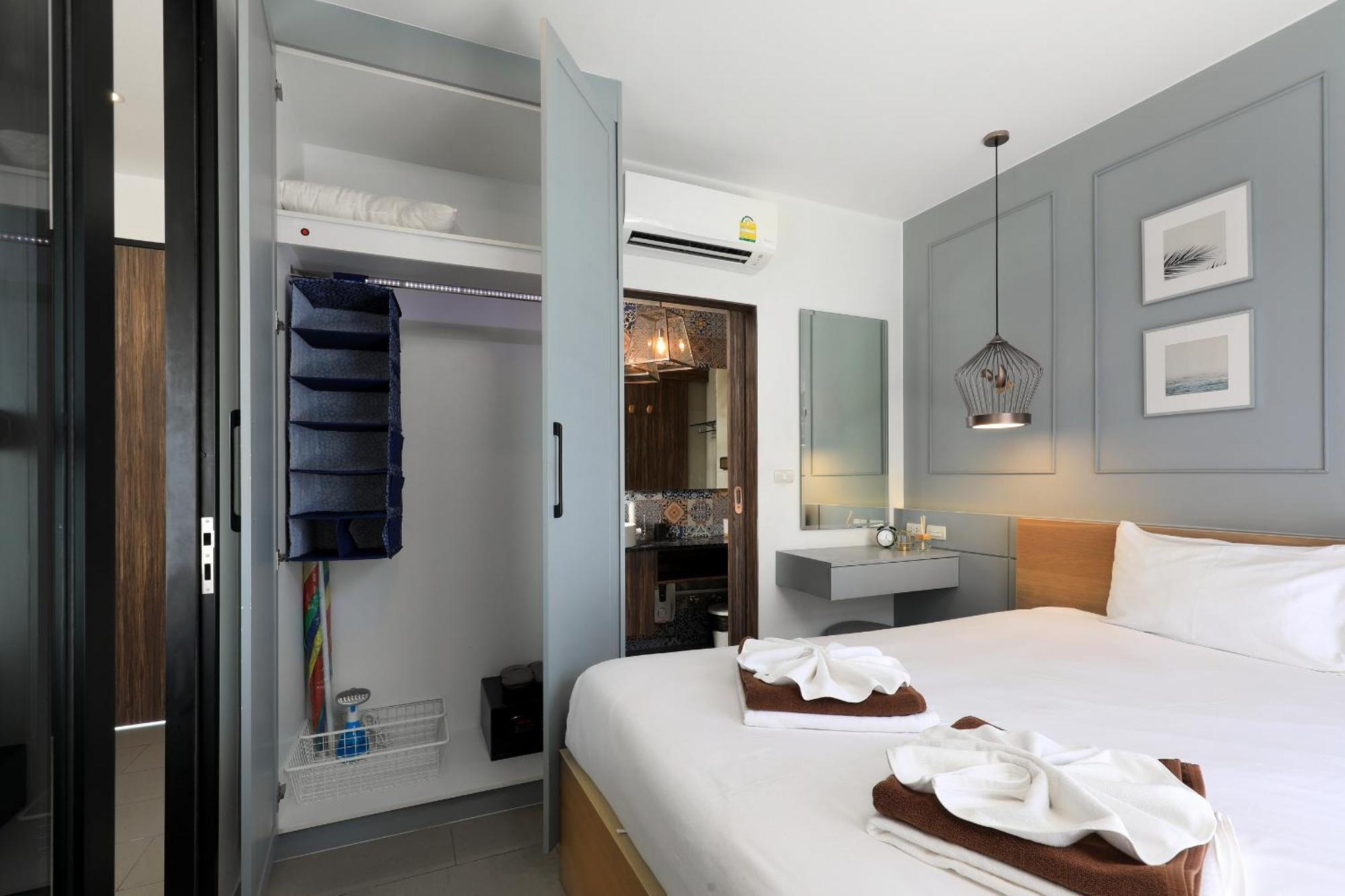 The Sea View Room In Palmyrah Surin By Holy Cow Exterior photo